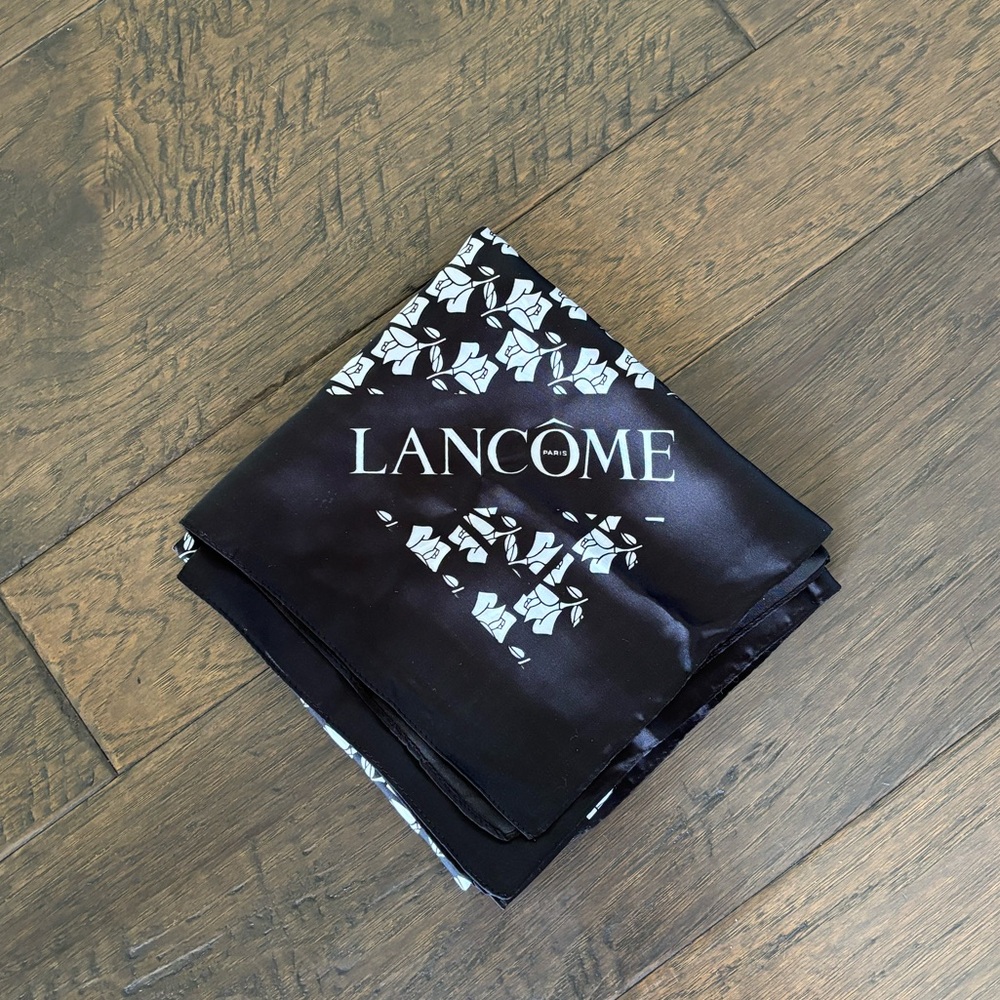 LANCÔME SCARF
